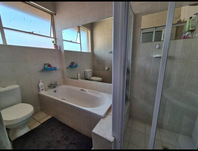 2 BEDROOM TOWNHOUSE FOR SALE IN BRACKENHURST